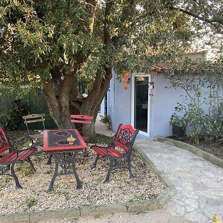 Studio Havre De Paix Au Pont Du Gard Piscine Et Jacuzzi Chez Valerie Payre Vers Pont du Gard Exterior foto