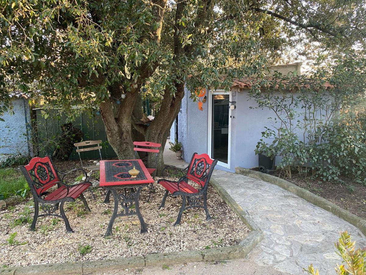 Studio Havre De Paix Au Pont Du Gard Piscine Et Jacuzzi Chez Valerie Payre Vers Pont du Gard Exterior foto